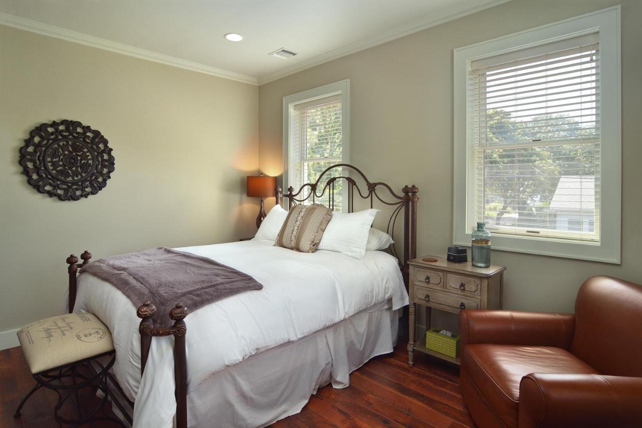 Bay Breeze Inn South Jamesport Exteriér fotografie